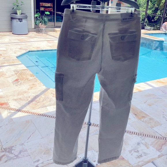 NWOT, Judy Blue, White Cargo Jeans - Picture 8 of 8